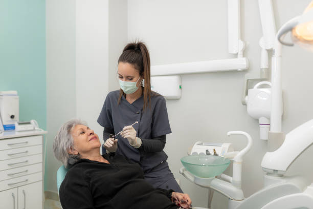 Best Broken Tooth Emergency  in Grayslake, IL